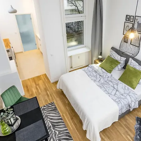 The Koburger Hh, Lovely 1 Bedroom With High Bed Up To 4 Ppl Apartment *