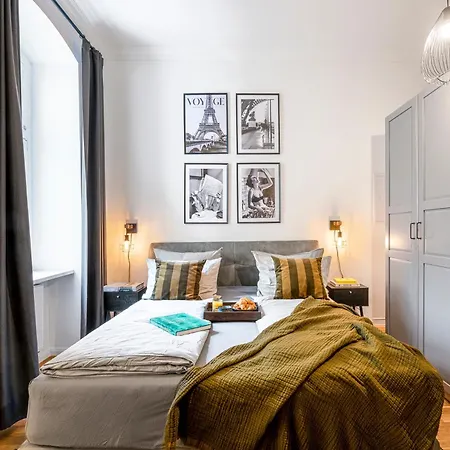 The Koburger Ii - Stylish With Extra High Bed For Kids, 45m2 Space, Ideal For Families With Kids Or Couples