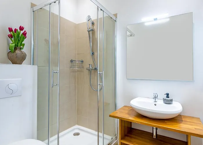 The Koburger Ii - Stylish With Extra High Bed For Kids, 45m2 Space, Ideal For Families With Kids Or Couples شقة *