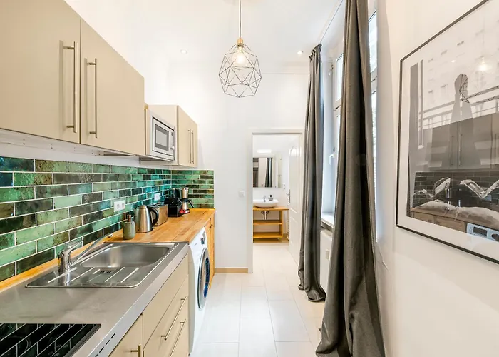 The Koburger Ii - Stylish With Extra High Bed For Kids, 45m2 Space, Ideal For Families With Kids Or Couples برلين