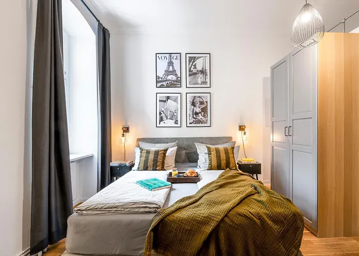 The Koburger Ii - Stylish With Extra High Bed For Kids, 45m2 Space, Ideal For Families With Kids Or Couples