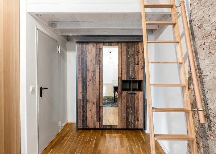 The Koburger Ii - Stylish With Extra High Bed For Kids, 45m2 Space, Ideal For Families With Kids Or Couples Appartamento